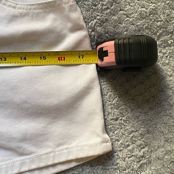 Arizona High-Rise White Denim Shorts - Picture 7 of 8